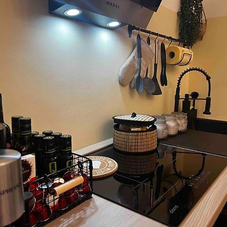 La Regina Delle Locazioni Ai Navigli 1 Apartment Милано Екстериор снимка