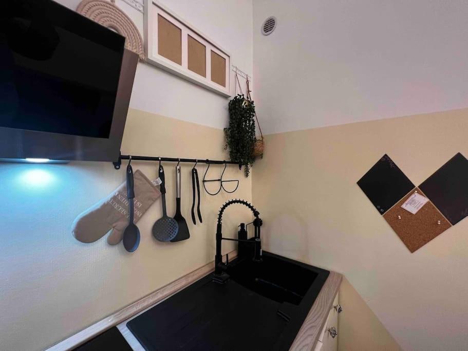 La Regina Delle Locazioni Ai Navigli 1 Apartment Милано Екстериор снимка